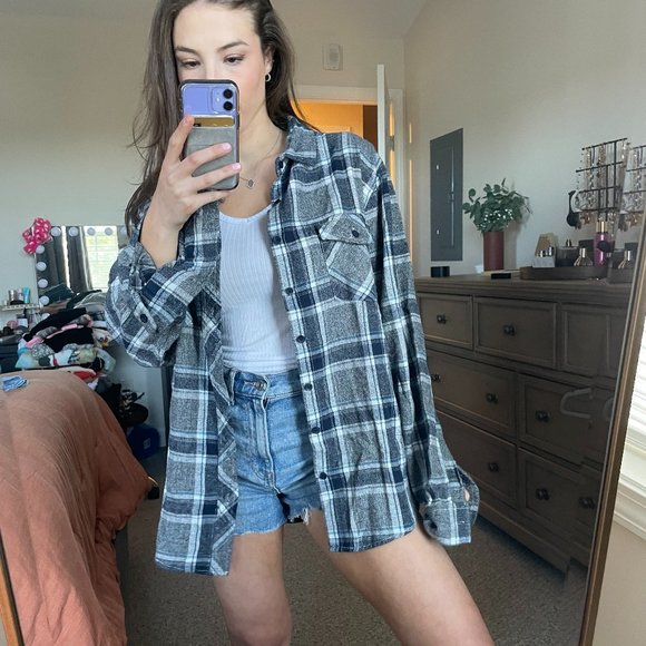 Flannel - Picture 3 of 5